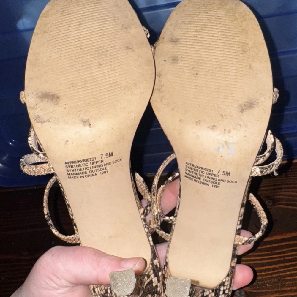 Steve Madden Tan and Cream Snake Print Heels - Picture 5 of 5